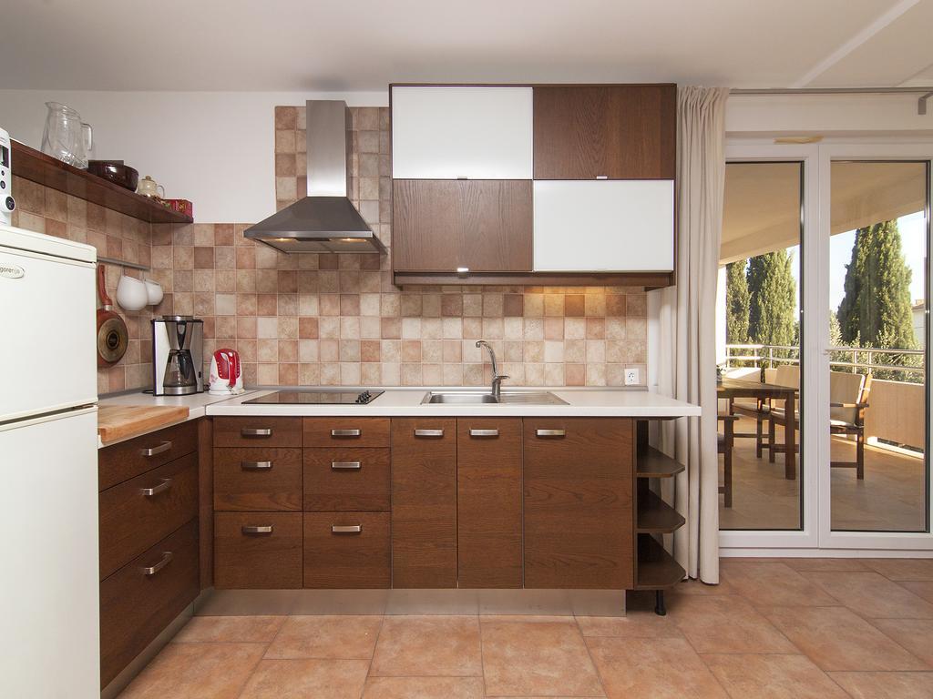 Apartments Ceja Near Sea Medulin Room photo