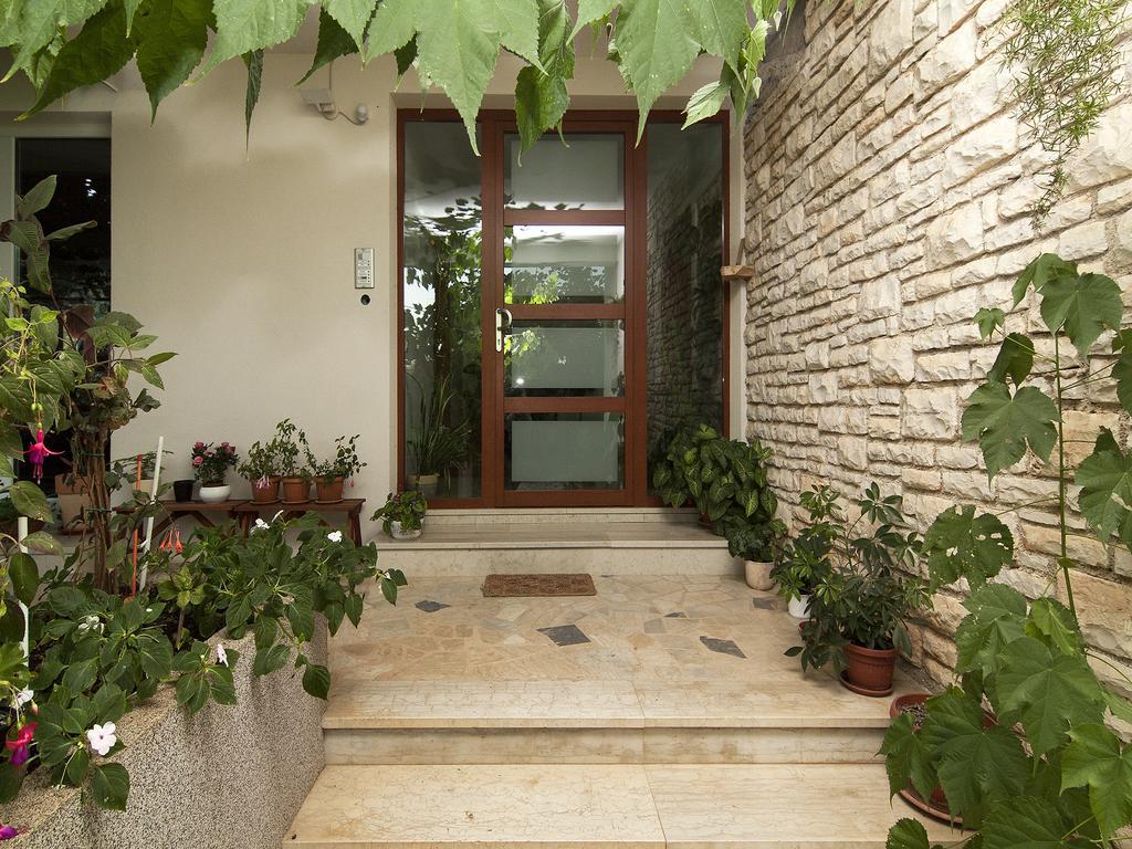 Apartments Ceja Near Sea Medulin Room photo
